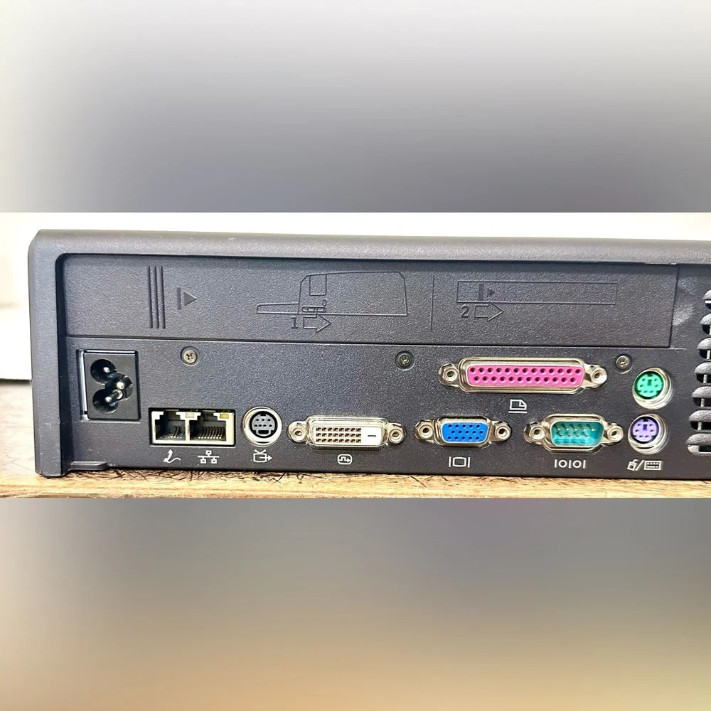 Dell HD026 PD01X D/Dock Docking Station Port Replicator Latitude D-Series
